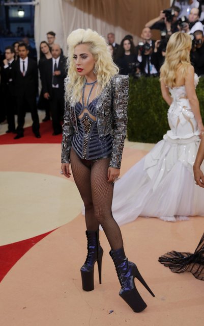 Singer Lady Gaga arrives at the Metropolitan Museum of Art Costume Institute Gala (Met Gala) to celebrate the opening of “Manus x Machina: Fashion in an Age of Technology” in the Manhattan borough of New York, May 2, 2016. (Photo by Eduardo Munoz/Reuters)