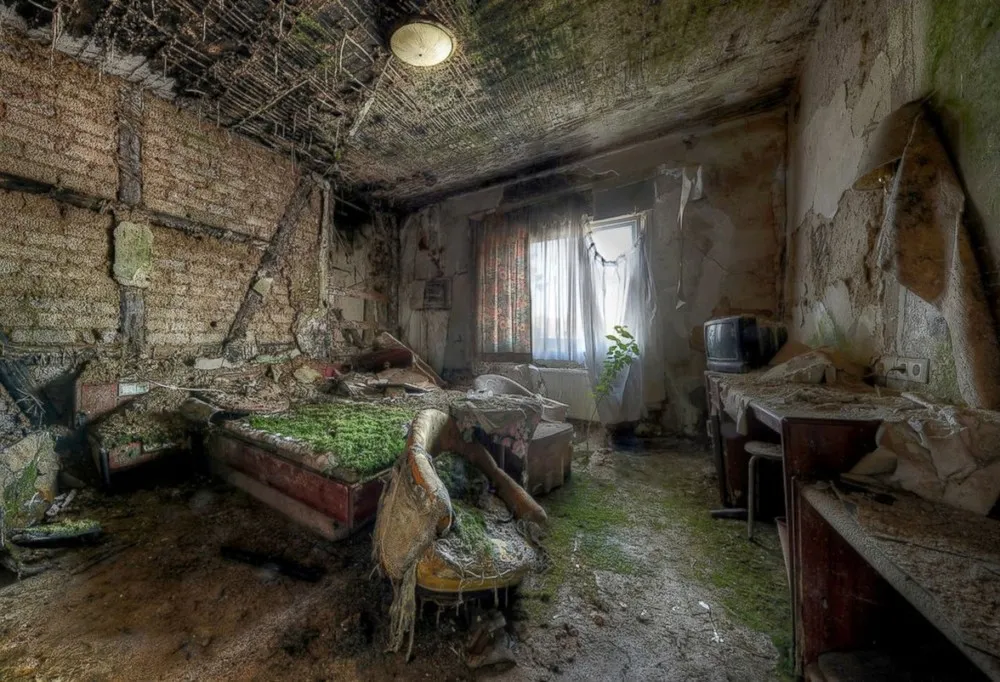 Abandoned Places by Photographer Niki Feijen