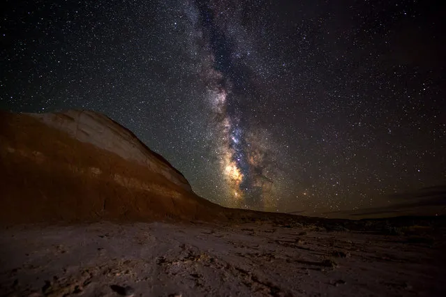 The Milky Way in the Red Desert of Wyoming, captured by photographer Randy Halverson in 2013. The stunning skies in Midwestern U.S.A. captured by photographer Randy Halverson. The videographer captured rare footage of the Milky Way, the elusive Northern Lights and raging night storms in some of the most isolated regions of the U.S.A. (Photo by Randy Halverson/Barcroft Media)