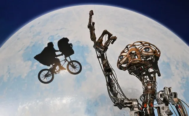 The original first mechatronic E.T. character from Steven Spielberg's 1982 film “E.T. the Extra Terrestrial” on display at Julien's Auctions in Beverly Hills, California on December 12, 2022, ahead of the “Julien's Auctions and TCM Present: Icons & Idols: Hollywood”. The auction will take place in-person and online on December 17 and 18. (Photo by Frederic J. Brown/AFP Photo)