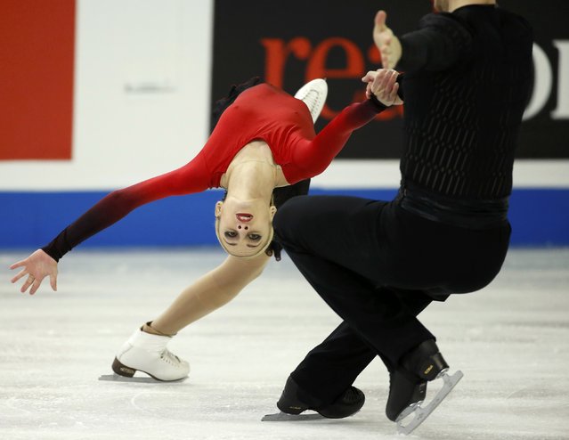 Tarah Kayne and Daniel O'Shea of the U.S. perform during the Pairs short program at the Skate America figure skating competition in Milwaukee, Wisconsin October 23, 2015. (Photo by Lucy Nicholson/Reuters)