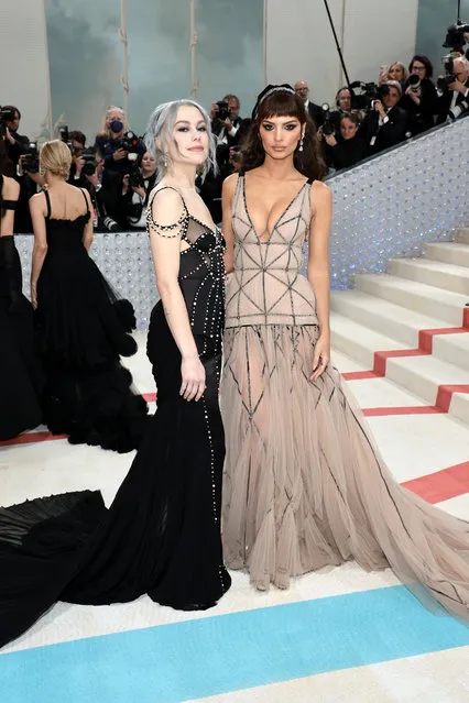 American singer-songwriter Phoebe Bridgers and Emily Ratajkowski attend The 2023 Met Gala Celebrating “Karl Lagerfeld: A Line Of Beauty” at The Metropolitan Museum of Art on May 01, 2023 in New York City. (Photo by Jamie McCarthy/Getty Images)