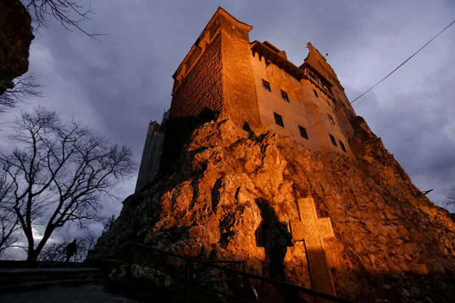 Exterior view of Bran Castle's northern facade, portrayed by Gothic novel writer Bram Stoker as the home of count Dracula, in Brasov county, Romania, October 31, 2016. (Photo by Octav Ganea/Reuters/Inquam Photos)