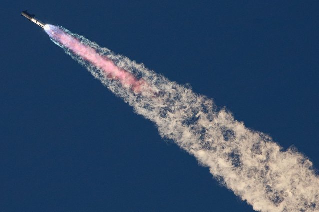 SpaceX's Starship flies during its fifth flight test, in Boca Chica, Texas, U.S., October 13, 2024. (Photo by Kaylee Greenlee Beal/Reuters)