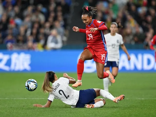 Lineth Cedeno of Panama is tackled by Maelle Lakrar of France during the FIFA Women's World Cup Australia & New Zealand 2023 Group F match between Panama and France at Sydney Football Stadium on August 02, 2023 in Sydney, Australia. (Photo by Jaimi Joy/Reuters)