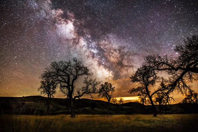 The stunning Milkyway in Midwestern U.S.A.  captured by photographer Randy Halverson in 2013. The stunning skies in Midwestern U.S.A. captured by photographer Randy Halverson. The videographer captured rare footage of the Milky Way, the elusive Northern Lights and raging night storms in some of the most isolated regions of the U.S.A. (Photo by Randy Halverson/Barcroft Media)