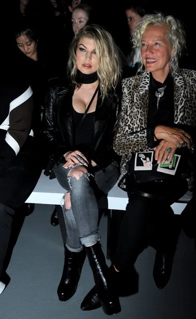 Singer Fergie (L) and photographer Ellen von Unwerth attend the Gareth Pugh show during London Fashion Week Spring/Summer collections 2017 on September 17, 2016 in London, United Kingdom. (Photo by Eamonn M. McCormack/Getty Images)