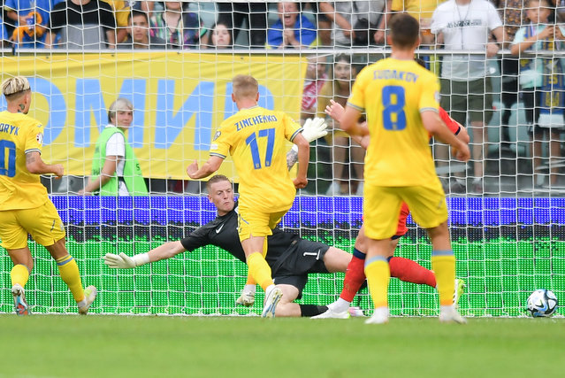 Oleksandr Zinchenko of England shots past Jordan Pickford of England to score a goal during the UEFA EURO 2024 European qualifier match between Ukraine and England at Stadion Wroclaw on September 9, 2023 in Wroclaw, Poland. (Photo by PressFocus/MB Media/Getty Images)