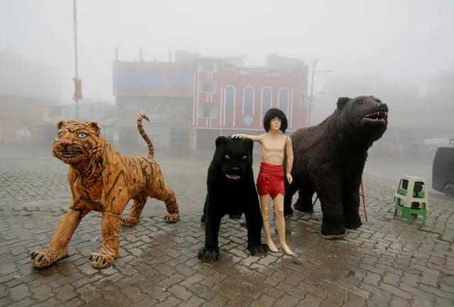 Replicas of characters from “The Jungle Book” made by a street photograper Alfredo Vargas are pictured, which he uses as props to take pictures of people in the street, in El Alto, on the outskirts La Paz, Bolivia, January 7, 2017. (Photo by David Mercado/Reuters)