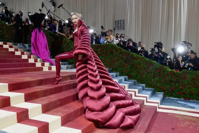 US model Gigi Hadid arrives for the 2022 Met Gala at the Metropolitan Museum of Art on May 2, 2022, in New York. (Photo by Angela  Weiss/AFP Photo)