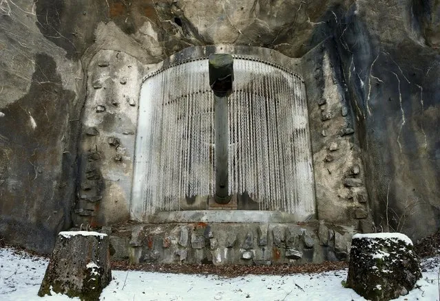 The muzzle of a 15cm gun is seen in a bunker at the former artillery fort Furggels of the Swiss Army near the village of St. Magrethenberg, Switzerland January 6, 2016. Artillery fort Furggels was in military use from 1946 to 1998 and is now open to the public as a museum. (Photo by Arnd Wiegmann/Reuters)