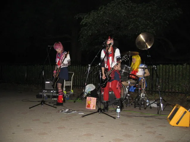 The Japanese band 武者ブルイ playing live at Yoyogi Park in Tokyo. (Photo by No Name)