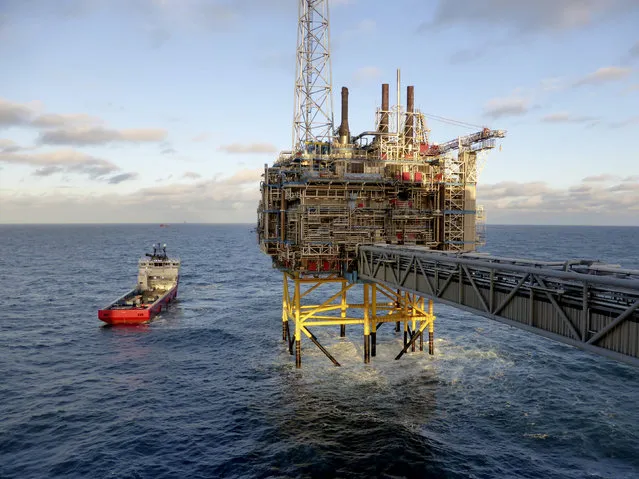 Oil and gas company Statoil gas processing and CO2 removal platform Sleipner T is pictured in the offshore near the Stavanger, Norway, February 11, 2016. (Photo by Nerijus Adomaitis/Reuters)