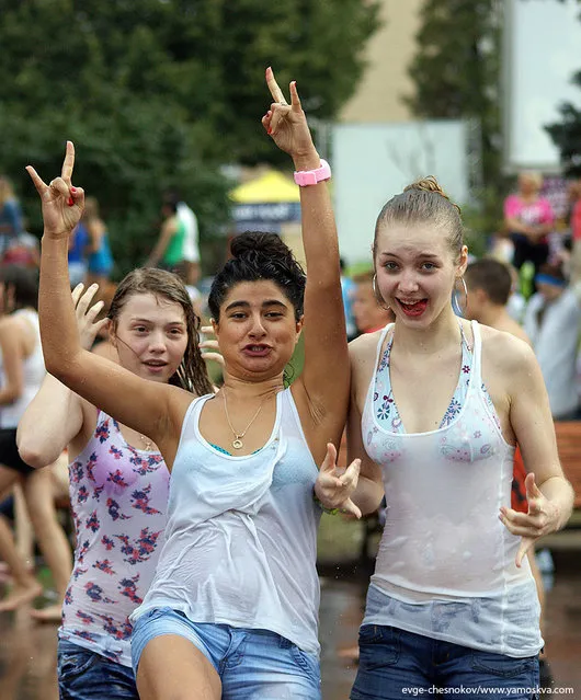 Flashmob: Water Battle on All-Russian Exhibition Center in Moscow, Russia, on August 5, 2012