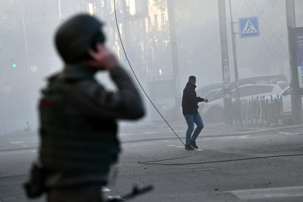 The Day in Photos – October 18, 2022