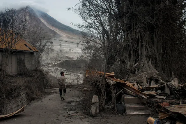 Tens of thousands of people have been displaced since Sinabung rumbled back to life in 2013 after a period of inactivity. (Photo by Sutanta Aditya/Barcroft Images)