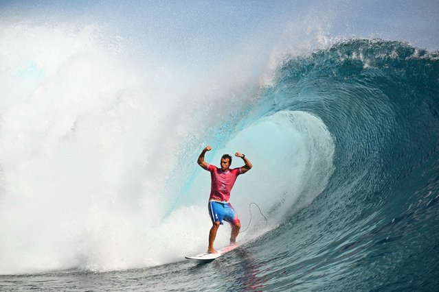 France's Kauli Vaast reacts after getting a barrel in the men's surfing gold medal final, during the Paris 2024 Olympic Games, in Teahupo'o, on the French Polynesian Island of Tahiti, on August 5, 2024. (Photo by Jerome Brouillet/AFP Photo)