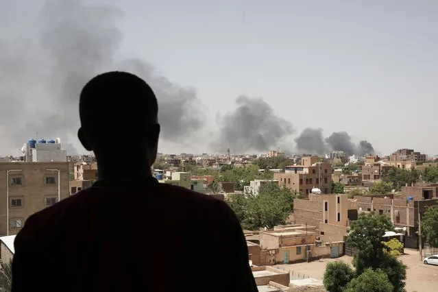 Smoke is seen in Khartoum, Sudan, Saturday, April 22, 2023. The fighting in the capital between the Sudanese Army and Rapid Support Forces resumed after an internationally brokered cease-fire failed. (Photo by Marwan Ali/AP Photo)