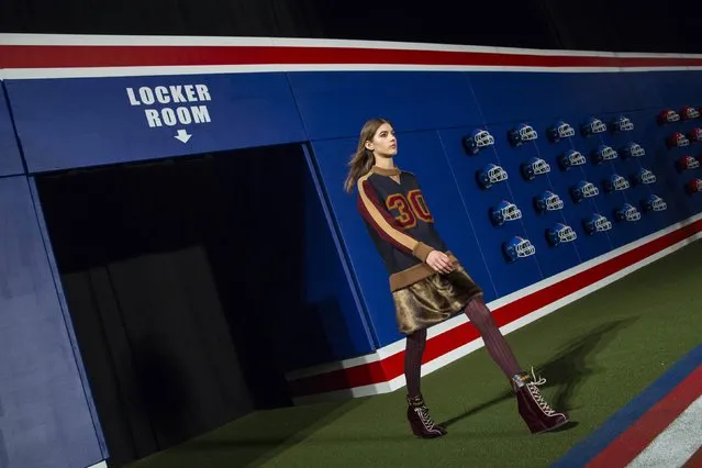 A model enters the arena during rehearsals for the Tommy Hilfiger Fall/Winter 2015 collection at the New York Fashion Week February 16, 2015. (Photo by Andrew Kelly/Reuters)