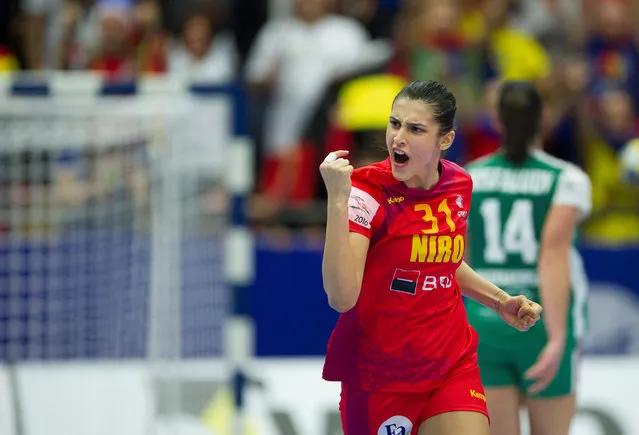 Romania's Maria Zamfirescu celebrates a goal during the Women's European Handball Championship Group 2 match between Hungary and Romania in Helsingborg, Sweden, December 11, 2016. (Photo by Bjorn Lindgren/Reuters/TT News Agency)