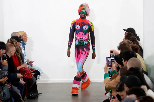A model presents a creation by designer Walter Van Beirendonck as part of his Fall/Winter 2019-2020 collection show during Men's Fashion Week in Paris, France, January 16, 2019. (Photo by Charles Platiau/Reuters)
