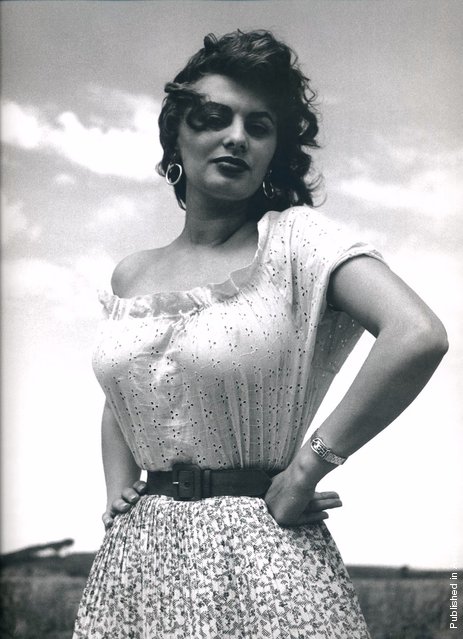 Italian actress Sophia Loren, 1959. (Photo by Philippe Halsman)