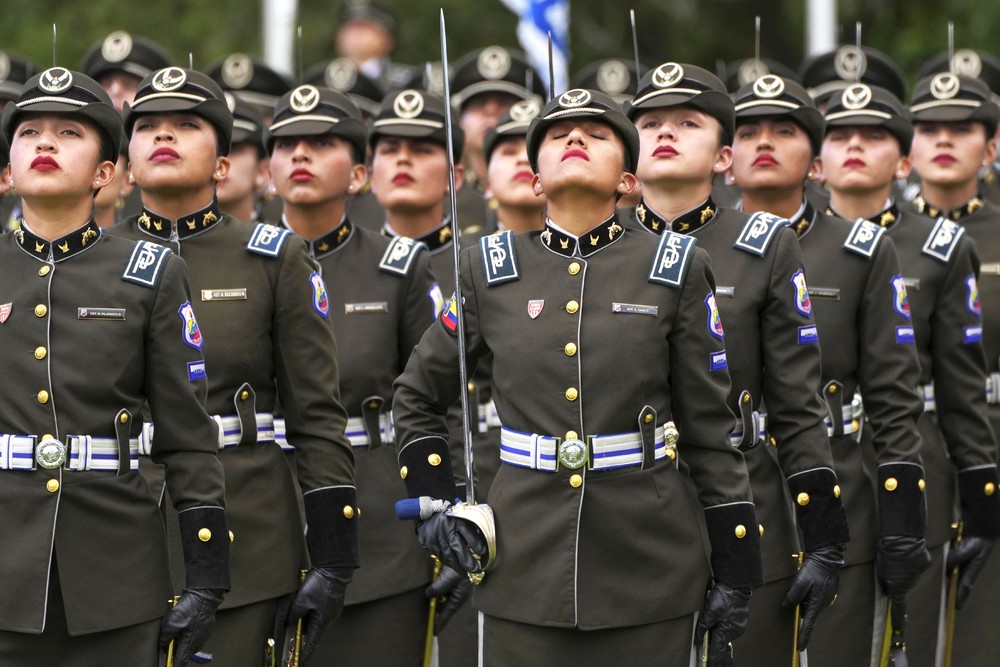 Pictures of the Year 2024, Part 012/240