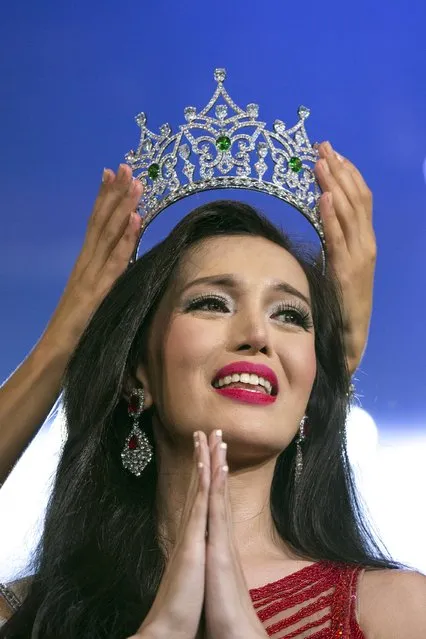 Contestant Trixie Maristela of Philippines reacts as she is crowned winner of the Miss International Queen 2015 transgender/transsexual beauty pageant in Pattaya, Thailand, November 6, 2015. (Photo by Athit Perawongmetha/Reuters)