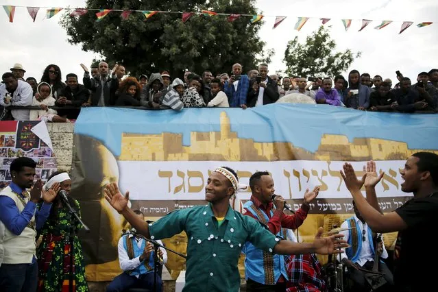 Members of the Ethiopian Jewish community in Israel dance during a ceremony marking the holiday of Sigd in Jerusalem November 11, 2015. (Photo by Amir Cohen/Reuters)