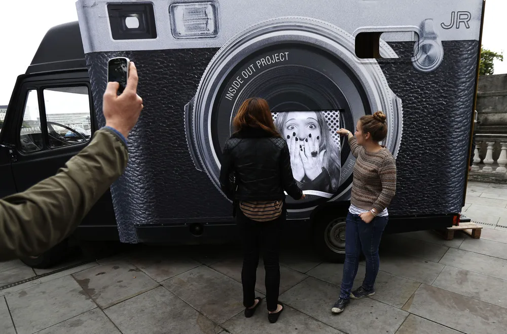 Portraits of Ordinary People in Unusual Locations by French Artist JR