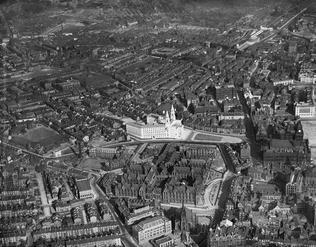 Leeds showing new Town Hall – September 1933. (Photo by Aerofilms Collection via “A History of Britain From Above”)
