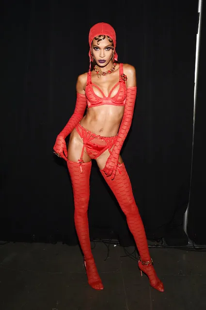 A model prepares backstage for Savage X Fenty Show Presented By Amazon Prime Video – Backstage at Barclays Center on September 10, 2019 in Brooklyn, New York. (Photo by Ilya S. Savenok/Getty Images for Savage X Fenty Show Presented by Amazon Prime Video )
