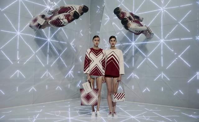 Models present creations from the Anya Hindmarch Spring/Summer 2016 collection during London Fashion Week in London, Britain September 22, 2015. (Photo by Suzanne Plunkett/Reuters)