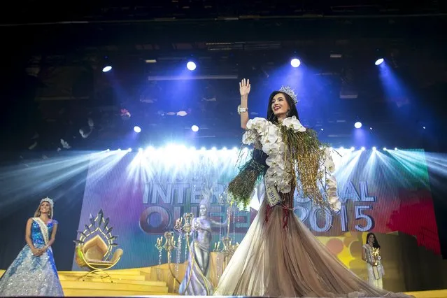 Contestant Trixie Maristela of Philippines waves after she was crowned winner of the Miss International Queen 2015 transgender/transsexual beauty pageant in Pattaya, Thailand, November 6, 2015. (Photo by Athit Perawongmetha/Reuters)