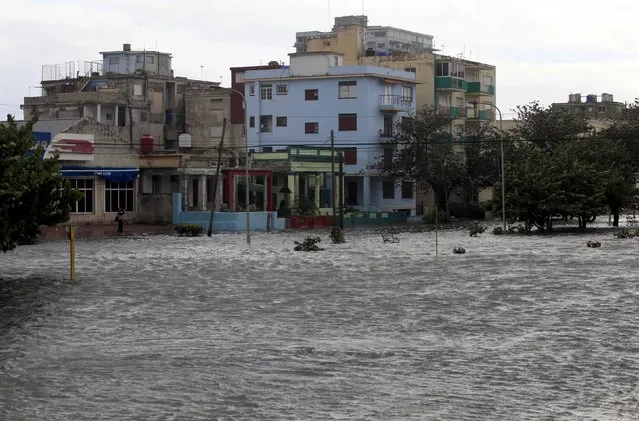 Flooded streets are seen in Havana January 23, 2016. (Photo by Enrique de la Osa/Reuters)