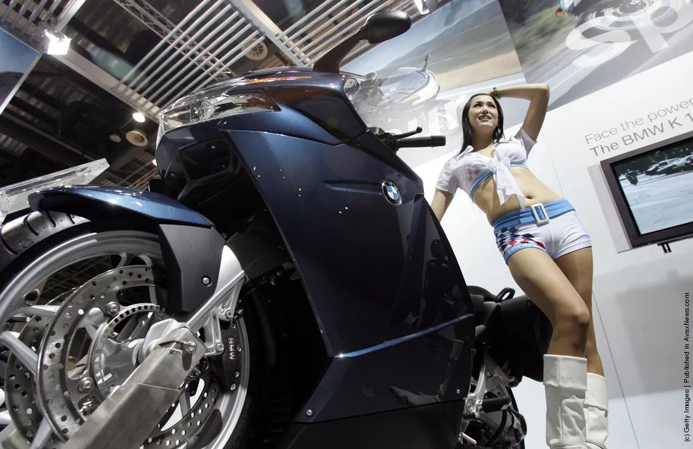 Sexy Models On Auto Shows. Part I