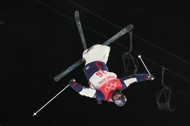 United States' Dylan Walczyk competes in the men's moguls qualifying at Genting Snow Park at the 2022 Winter Olympics, Thursday, February 3, 2022, in Zhangjiakou, China. (Photo by Lee Jin-man/AP Photo)