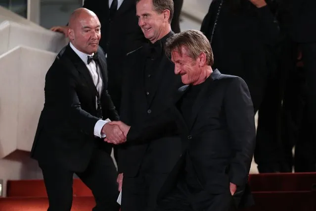 Director Sean Penn leaves “The Last Face” Premiere during the 69th annual Cannes Film Festival at the Palais des Festivals on May 20, 2016 in Cannes, France. (Photo by Andreas Rentz/Getty Images)