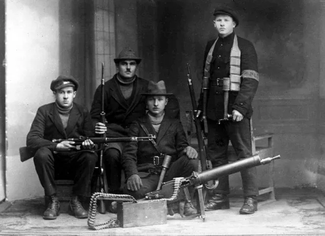 Some of the Lithuanian irregulars who have forced the French garrison to withdraw from Memel and the surrounding district, January 12, 1923. (Photo by AP Photo)