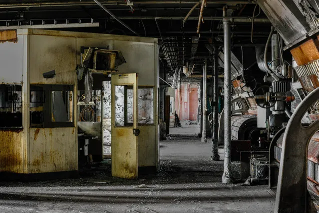 “I hope the viewer sees photos of an automotive assembly plant or power plant and can imagine all that would have been going on in this scene”. (Photo by Freaktography/Caters News Agency)