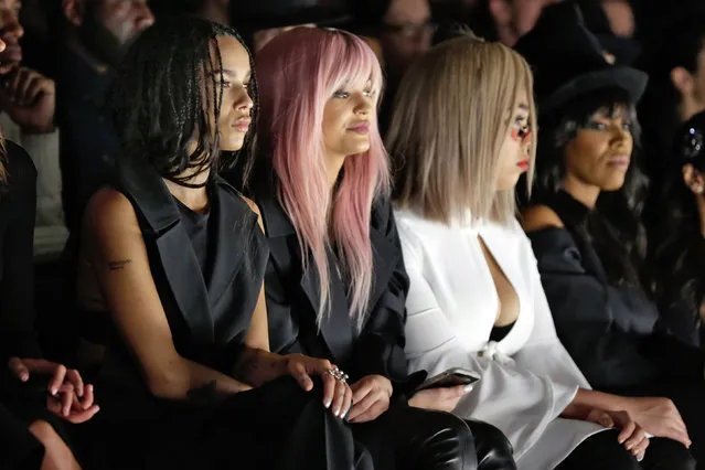 Zoe Kravitz, left, and Kylie Jenner, second left, watch the Vera Wang Fall 2016 collection modeled during Fashion Week in New York, Tuesday, February 16, 2016. (Photo by Richard Drew/AP Photo)