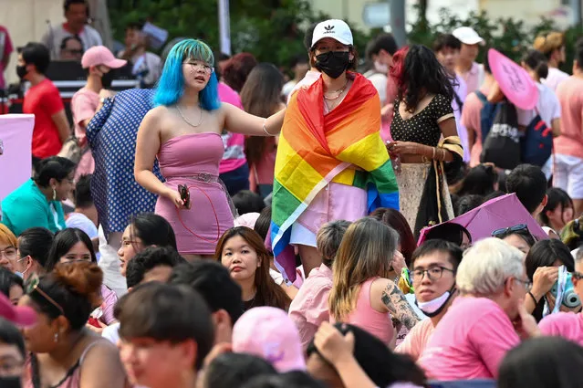 Supporters attend the annual “Pink Dot” event in a public show of support for the LGBT community at Hong Lim Park in Singapore on June 18, 2022. (Photo by Roslan Rahman/AFP Photo)