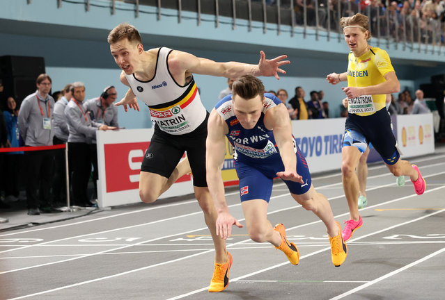 Karsten Warholm of Norway (R) crosses the line ahead of Julien Watrin of Belgium to win the Men's 400m Final during Day 2 of the European Athletics Indoor Championships at the Atakoy Arena on March 04, 2023 in Istanbul, Turkey. (Photo by Alex Livesey/Getty Images for European Athletics)
