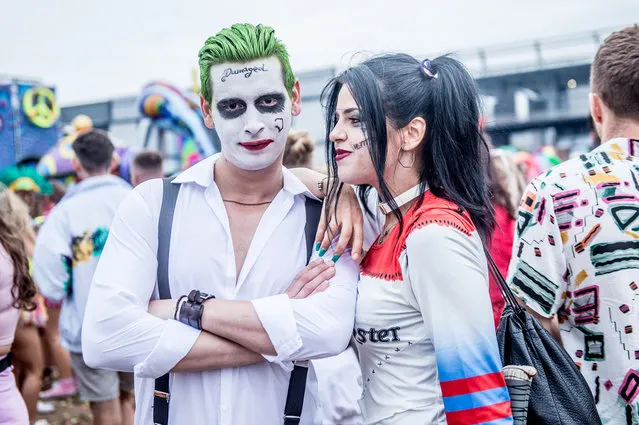 Cosplayers in character as Suicide Squads The Joker and Harley Quinn at Elrow Town at Queen Elizabeth Olympic Park on August 18, 2018 in London, England. (Photo by Ollie Millington/Redferns)