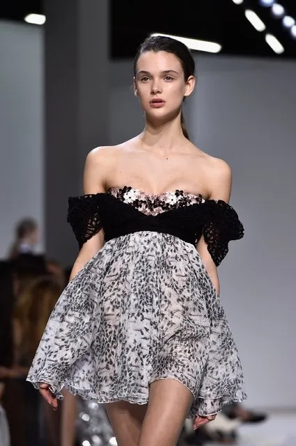 A model walks the runway during the Giambattista Valli Spring Summer 2016 show as part of Paris Fashion Week on January 25, 2016 in Paris, France. (Photo by Pascal Le Segretain/Getty Images)