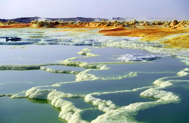 A sulphur lake is pictured in the Danakil Depression on January 23, 2017 near Dallol, Ethiopia. (Photo by Carl Court/Getty Images)