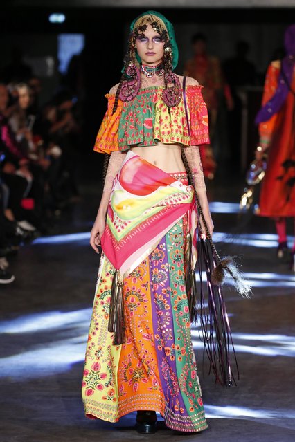 A model presents a creation by Indian designer Manish Arora as part of his Spring/Summer 2016 women's ready-to-wear fashion show in Paris, France, October 1, 2015. (Photo by Benoit Tessier/Reuters)