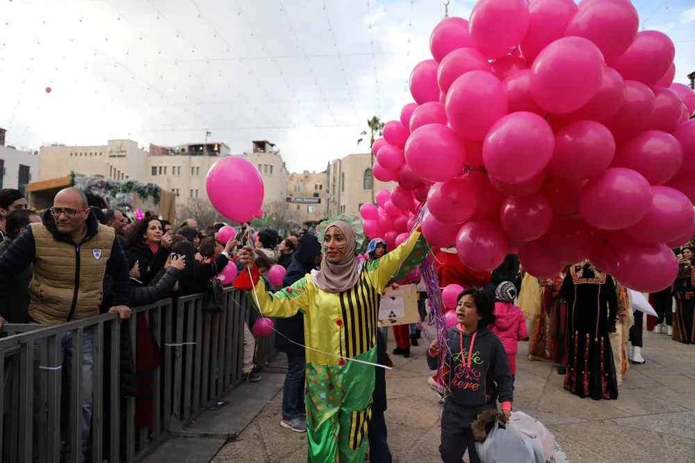 The Day in Photos – December 25, 2017