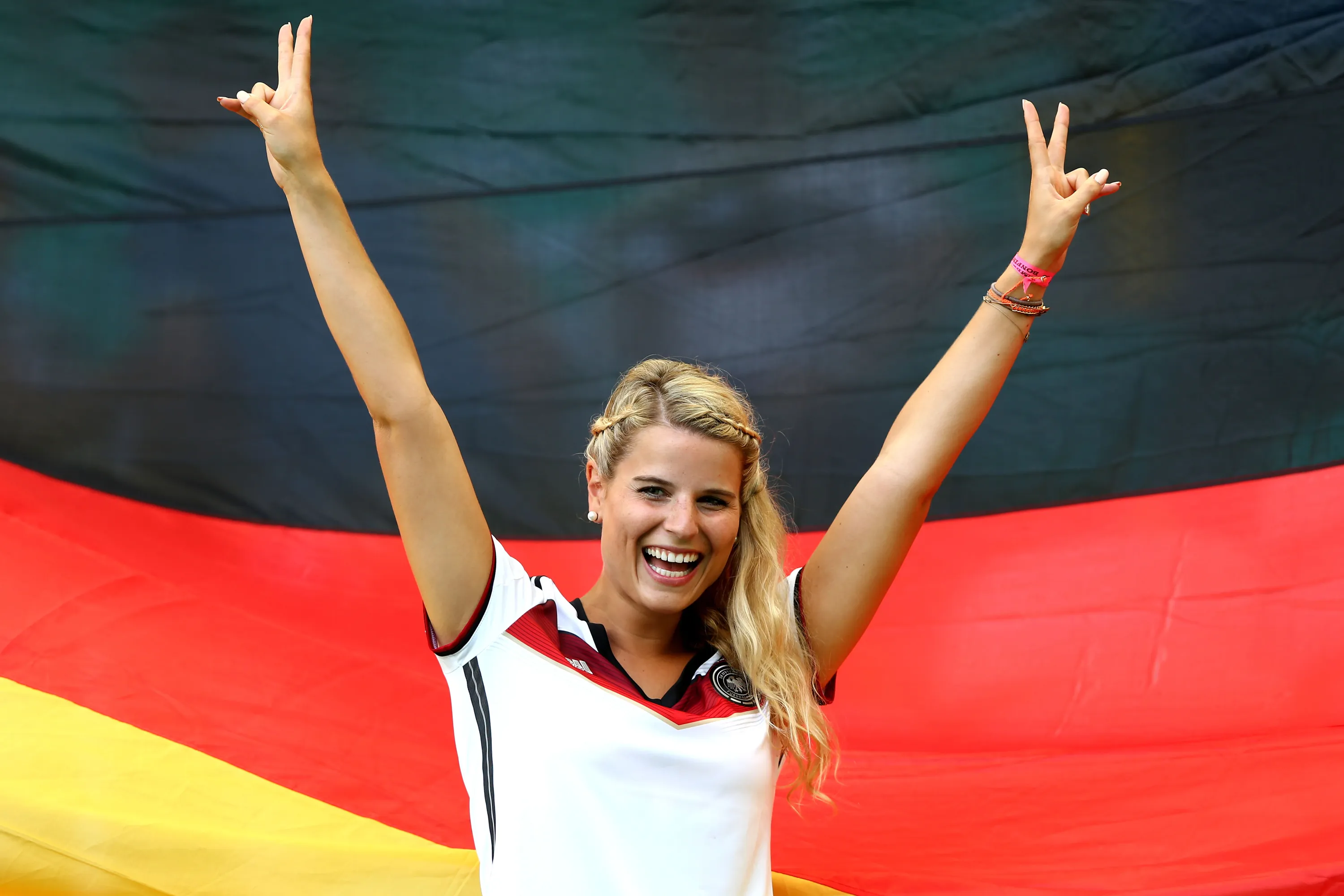 Part fans. Германские девушки. Немецкие девушки. Красивые девушки Германии. Красивые немки.