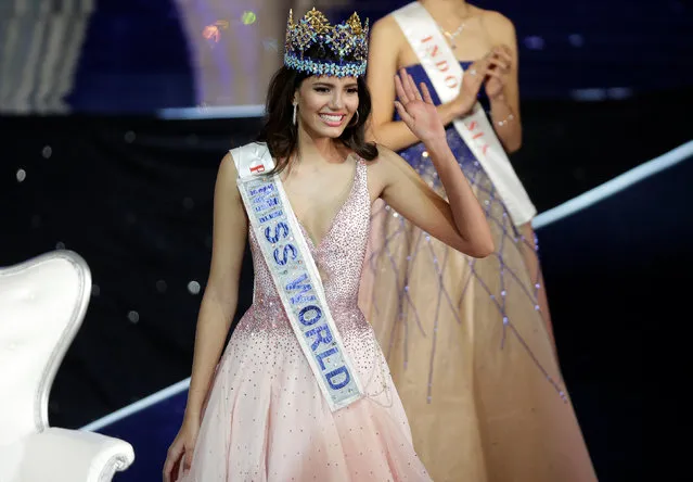 Miss Puerto Rico Stephanie Del Valle waves after winning the Miss World 2016 Competition in Oxen Hill, Maryland, U.S., December 18, 2016. (Photo by Joshua Roberts/Reuters)